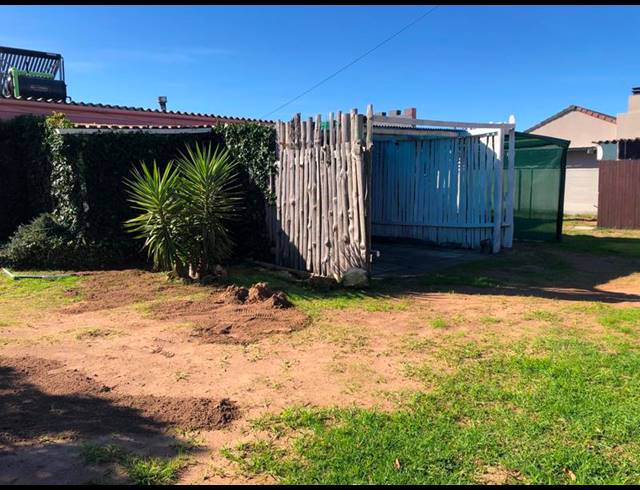 2 BEDROOM HOUSE FOR SALE IN PEARLY BEACH